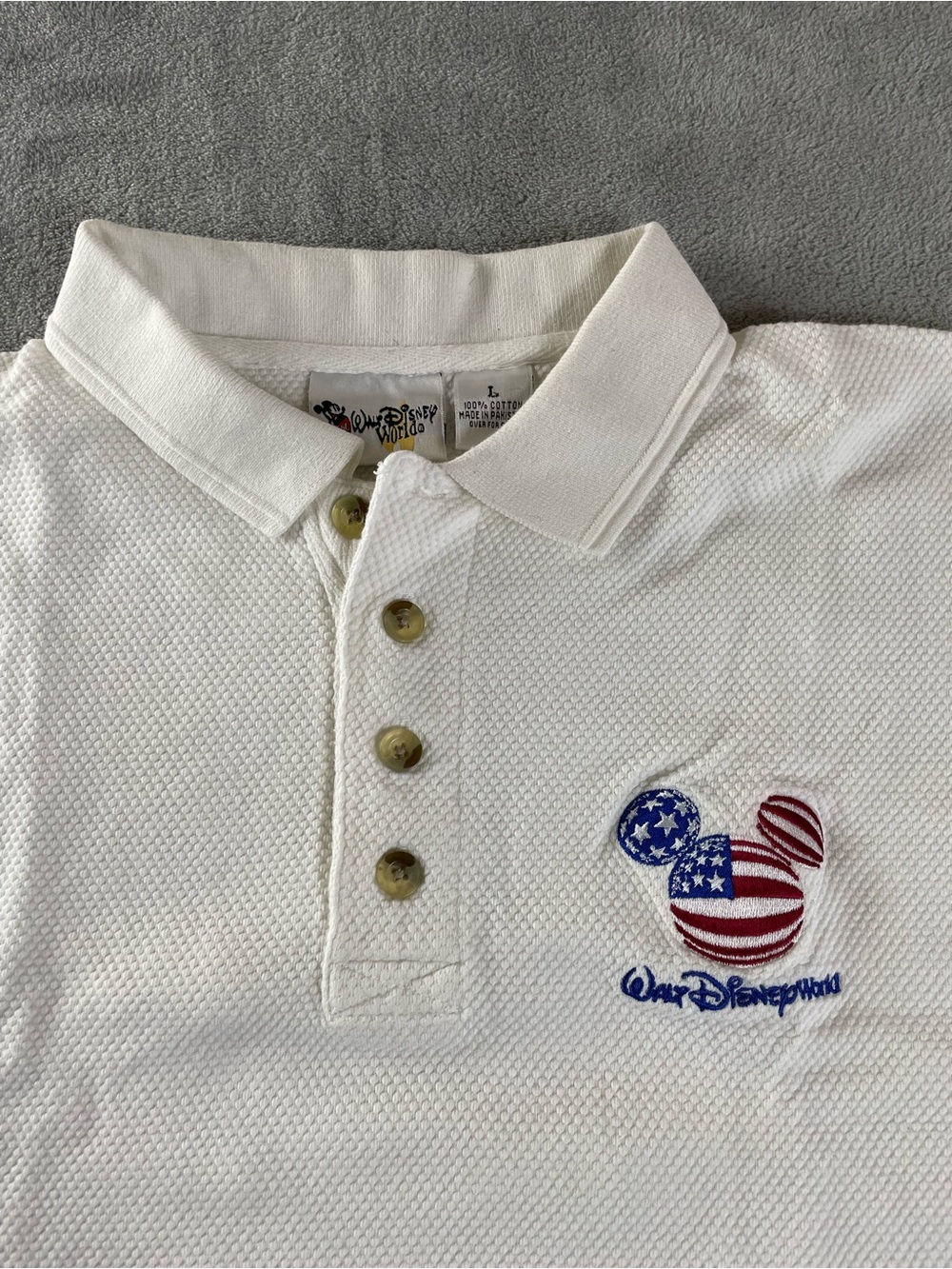 Vintage Mickey Mouse USA Polo Shirt White Textured Men’s Large Walt Disney World